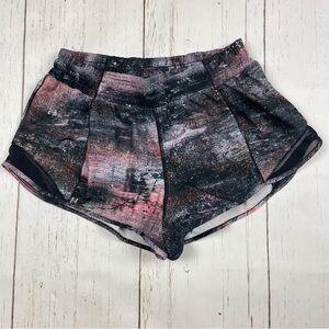 Lululemon Hotty Hot Short‎ ll *2.5”